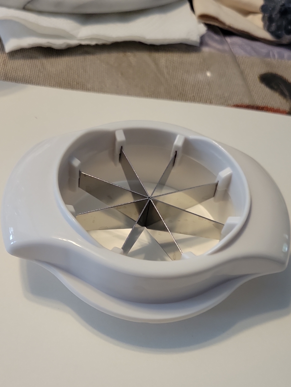 White Multi-Slice Fruit and Veg Cutter - Unbranded